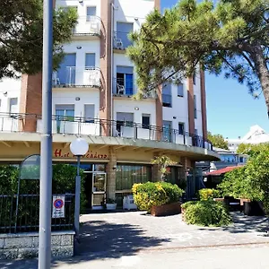 Hotel Trocadero, Cervia